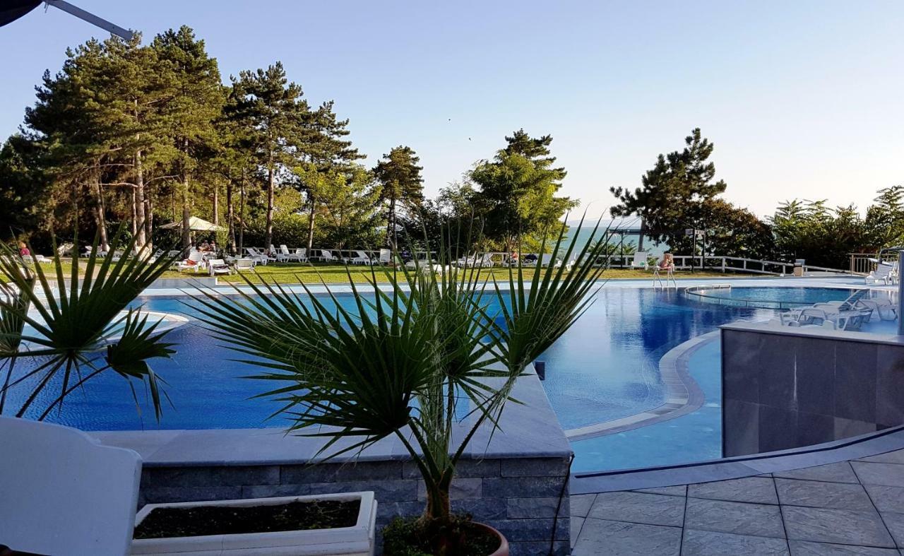 Ferienwohnung Blue Bay Sea View Pomorie Exterior foto