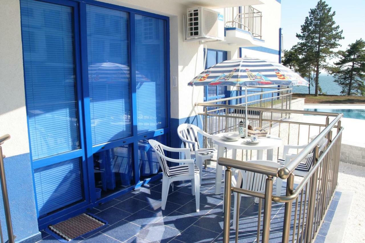 Ferienwohnung Blue Bay Sea View Pomorie Exterior foto